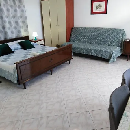 With A Parking Space - 6985 Appartement