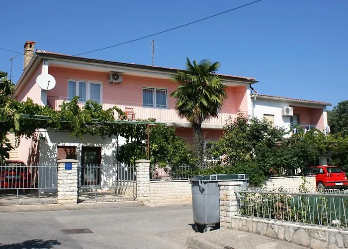 Apartman With A Parking Space - 6985